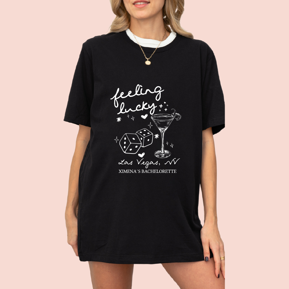 Playera oversize personalizada "feeling lucky"