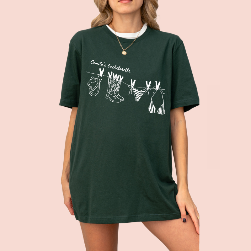 Playera oversize personalizada "Boots and Bikinis"
