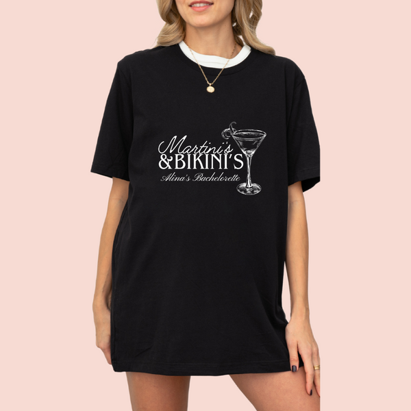 Playera oversize personalizada "Martinis & Bikinis"