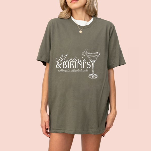 Playera oversize personalizada "martinis & bikinis"