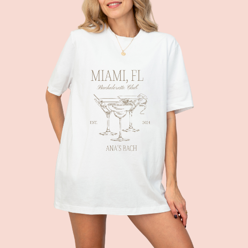 Playera oversize personalizada "bachelorette club"