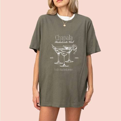 Playera oversize personalizada "Bachelorette club"