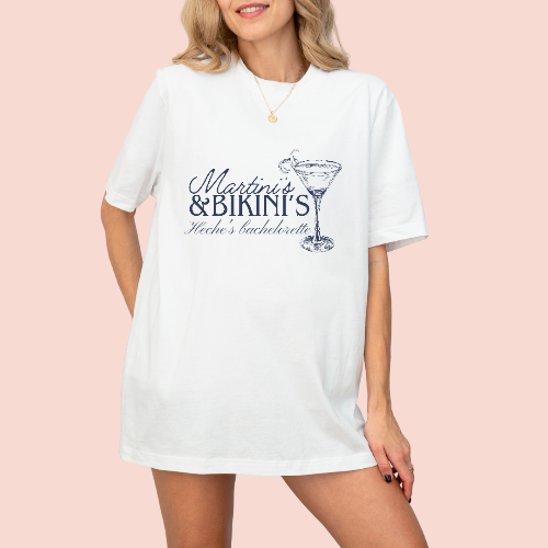 Playera oversize personalizada "Martinis & Bikinis"