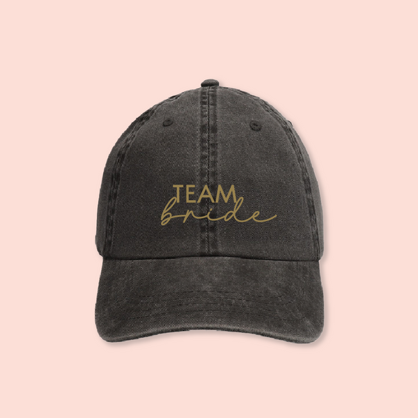 Gorra negra deslavada "Team bride"