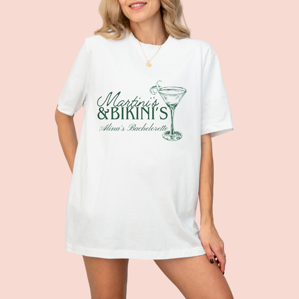 Playera oversize personalizada "Martinis & Bikinis"