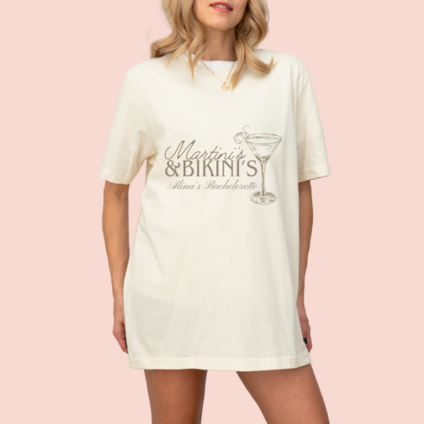 Playera oversize personalizada "Martinis & Bikinis"