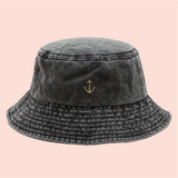 Bucket hat negro deslavado sailor