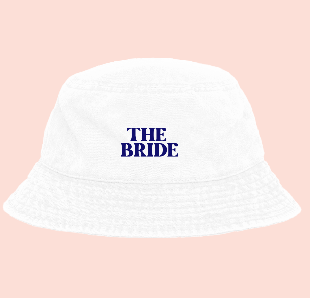 Bucket hat blanco deslavado "The Bride"