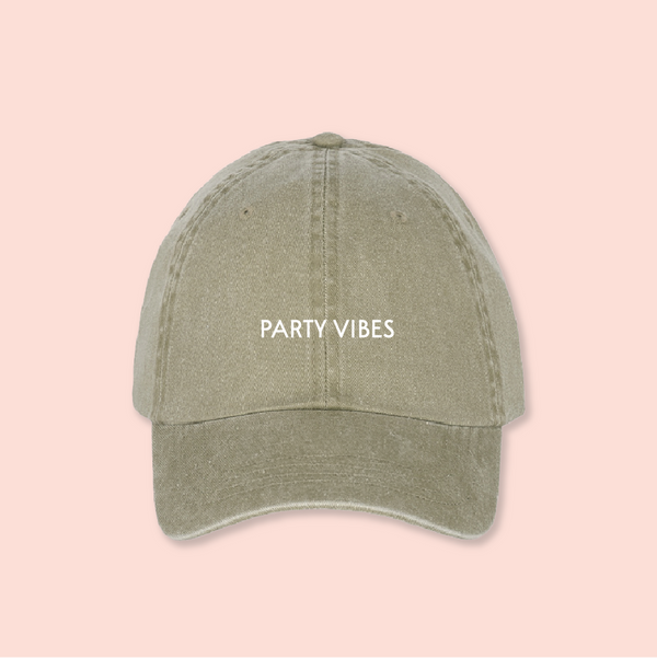 Gorra verde-olivo deslavada "Party vibes"