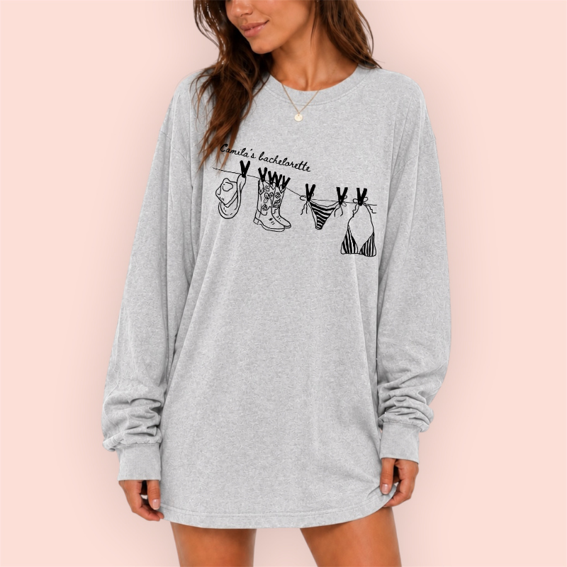 Playera manga larga oversize personalizada "Boots and Bikinis"