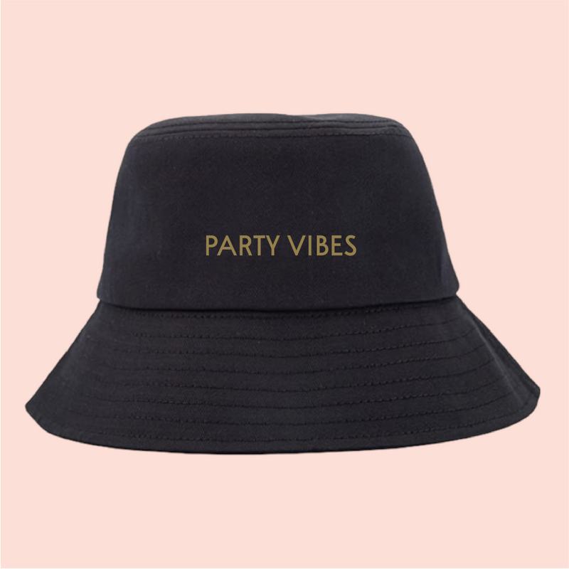 Bucket hat negro "party vibes"