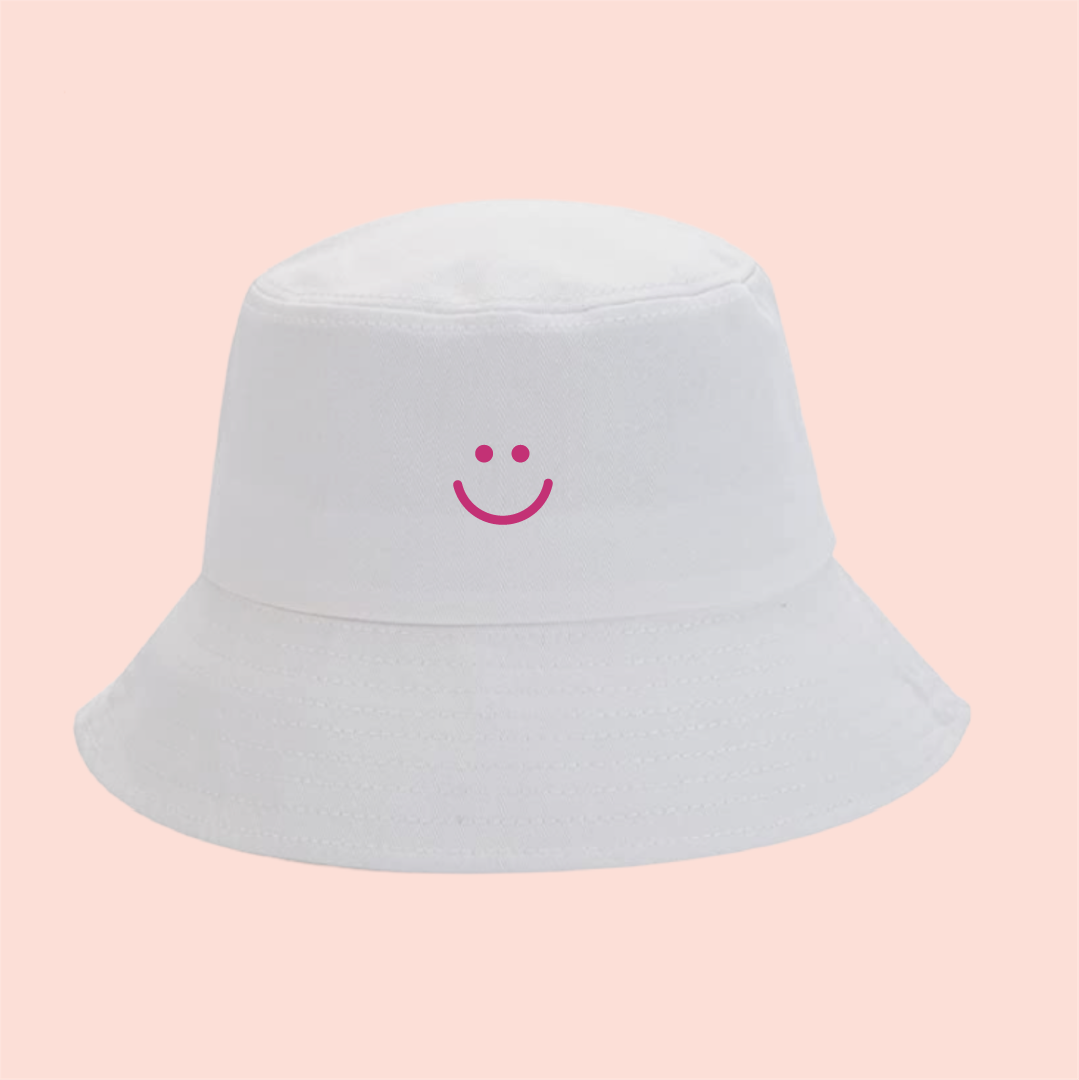 Bucket hat blanco happy face