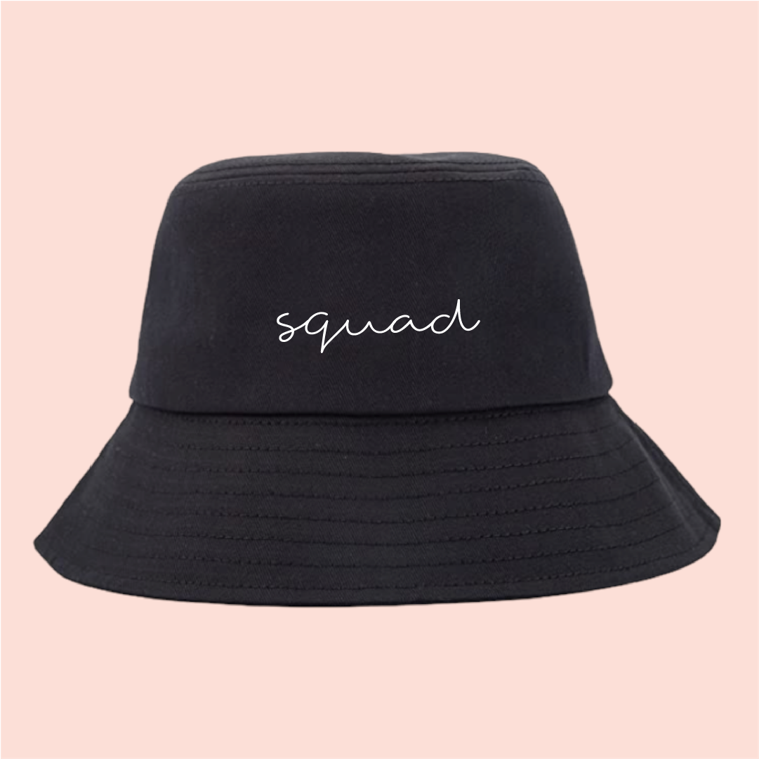 Bucket hat negro "squad"