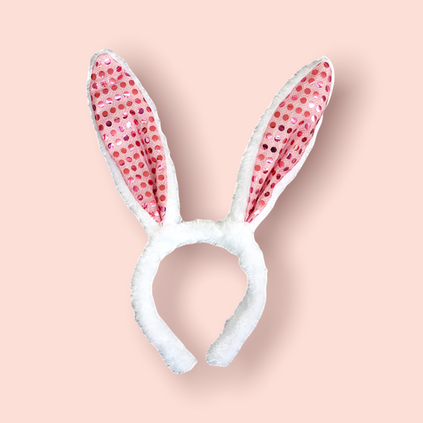 Bunny blanca con lentejuela rosa